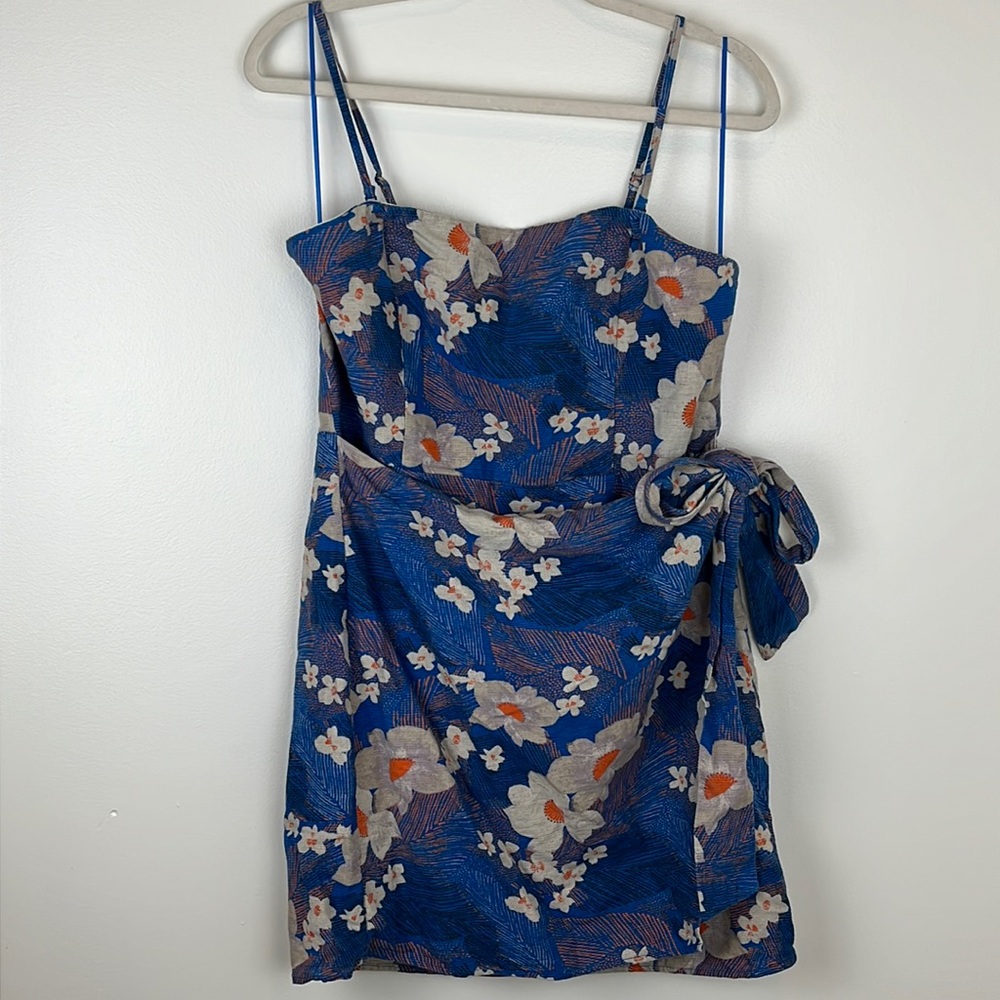 Urban Outfitters women’s blue Juliette wrap front midi dress. Size Large